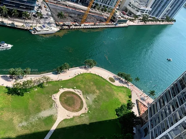 Продажа квартиры # - фото 6707304