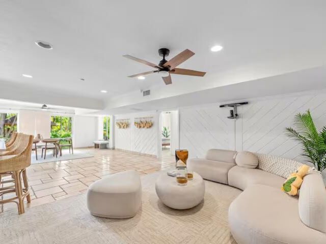 Дом в аренду по адресу 2780 NE 16th Street - фото 6750837