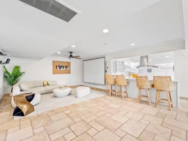 Дом в аренду по адресу 2780 NE 16th Street - фото 6750838