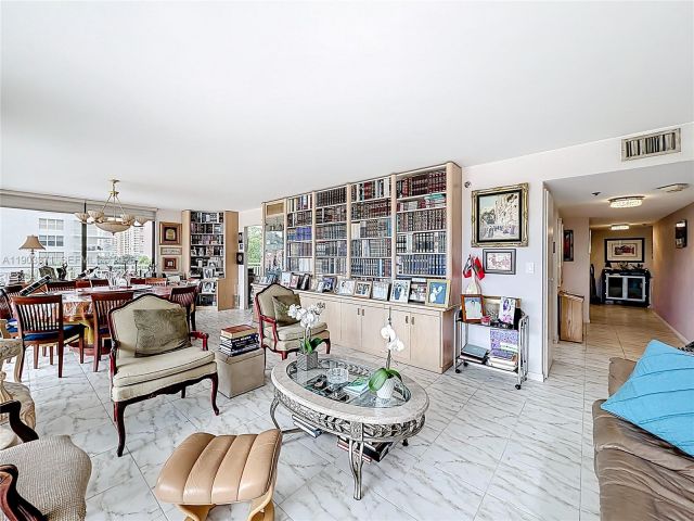 Продажа квартиры #409 - фото 6727211