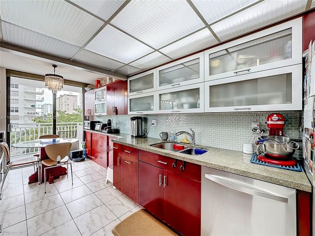 Продажа квартиры #409 - фото 6727223