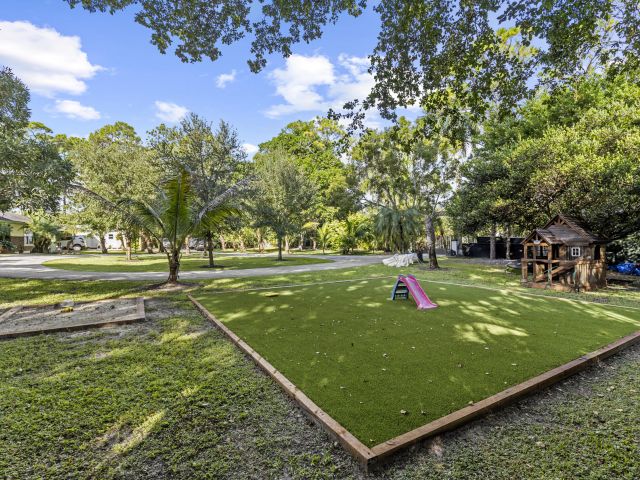 Продажа дома по адресу 6438 Gunclub Road - фото 6734661