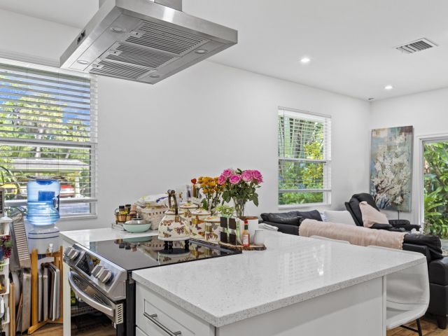 Продажа дома по адресу 6438 Gunclub Road - фото 6734668