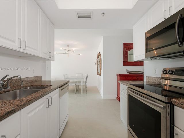 Продажа квартиры #1007 - фото 6724250