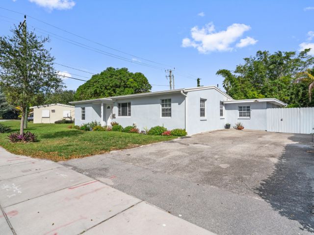 Продажа дома по адресу 175 NW 125th Street - фото 6711566