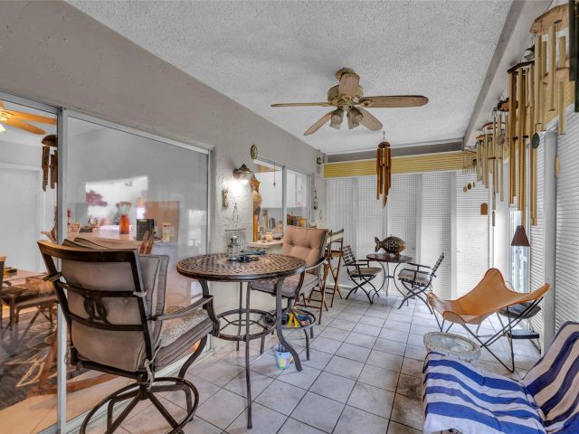 Продажа дома по адресу 22349 Treetop Circle - фото 6749752