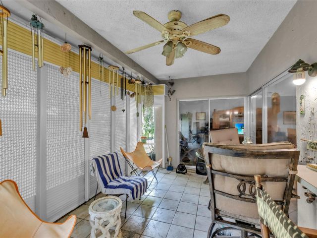 Продажа дома по адресу 22349 Treetop Circle - фото 6749753