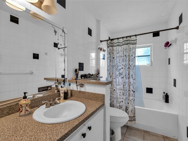 Продажа дома по адресу 22349 Treetop Circle - фото 6749754