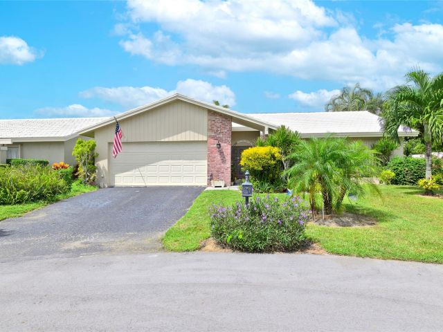 Продажа дома по адресу 22349 Treetop Circle - фото 6749770