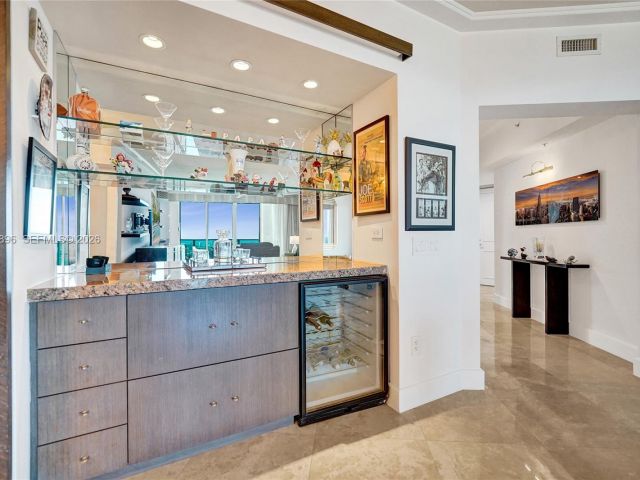 Продажа квартиры #3703 - фото 6789784