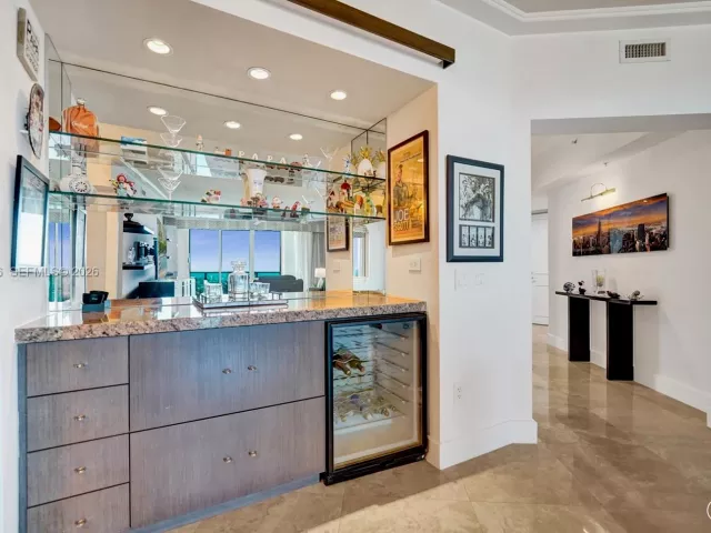 Продажа квартиры #3703 - фото 6789784