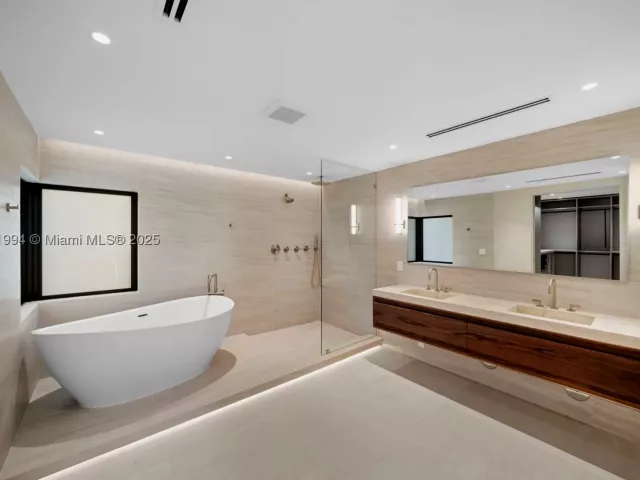 Продажа дома по адресу 222 E Rivo Alto Dr - фото 7897866