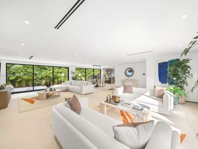 Продажа дома по адресу 222 E Rivo Alto Dr - фото 6760246