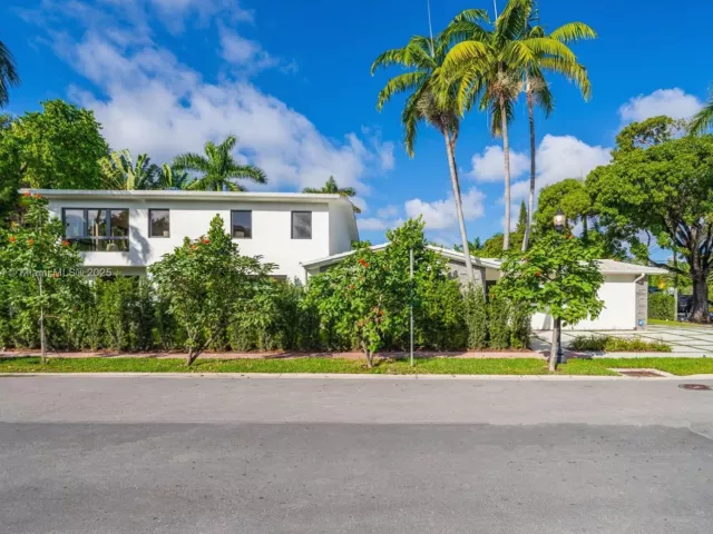 Продажа дома по адресу 222 E Rivo Alto Dr - фото 6760251