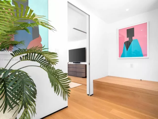 Продажа дома по адресу 222 E Rivo Alto Dr - фото 6760238