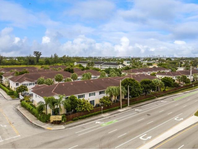 Дом в аренду по адресу 5124 NW 30 Terrace - фото 6730854