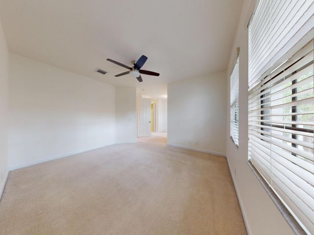 Дом в аренду по адресу 235 W Chrystie Circle - фото 6711091