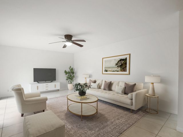 Дом в аренду по адресу 7690 Courtyard Run W - фото 6786027