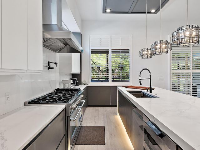 Продажа дома по адресу 10640 Grande Boulevard - фото 6722178