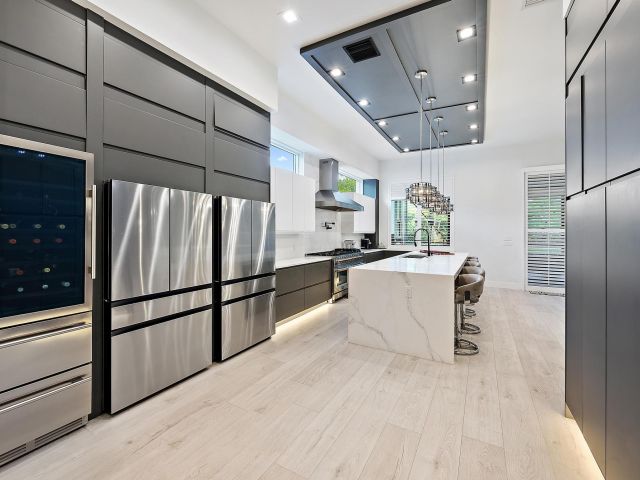 Продажа дома по адресу 10640 Grande Boulevard - фото 6722181