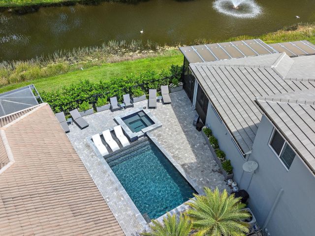 Продажа дома по адресу 10640 Grande Boulevard - фото 6722188