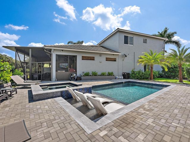 Продажа дома по адресу 10640 Grande Boulevard - фото 6722193