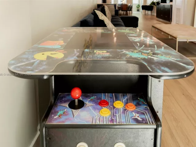 Дом в аренду по адресу 2360 SW 12th St - фото 6713663