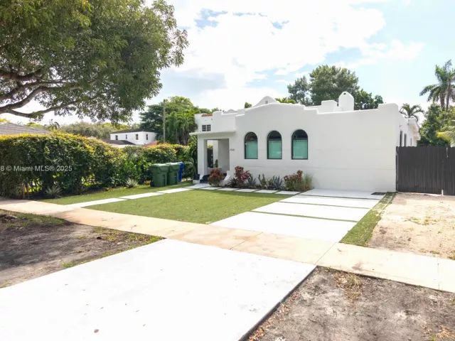 Дом в аренду по адресу 2360 SW 12th St - фото 6713668