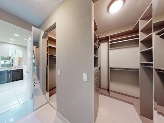 Дом в аренду по адресу 9919 Royal Cardigan Way - фото 6712543