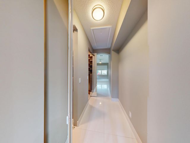 Дом в аренду по адресу 9919 Royal Cardigan Way - фото 6712544