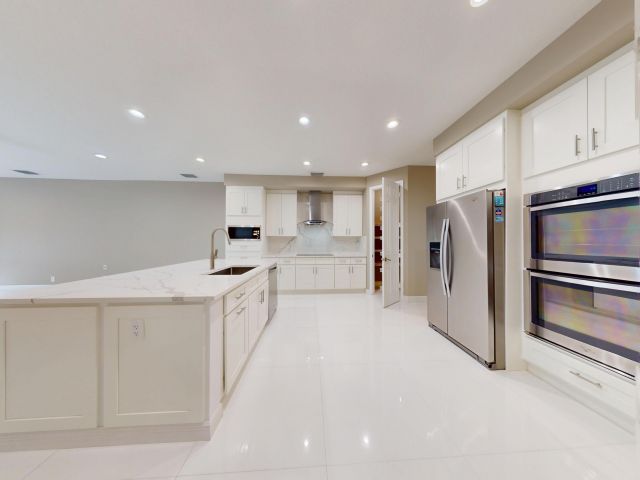 Дом в аренду по адресу 9919 Royal Cardigan Way - фото 6712549