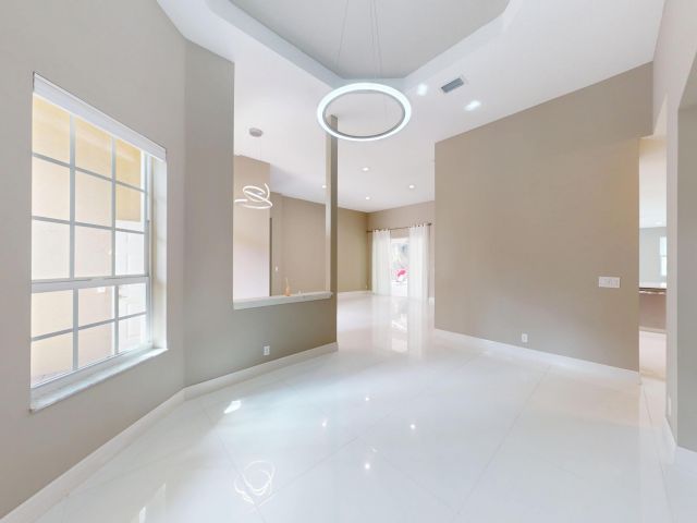 Дом в аренду по адресу 9919 Royal Cardigan Way - фото 6712550