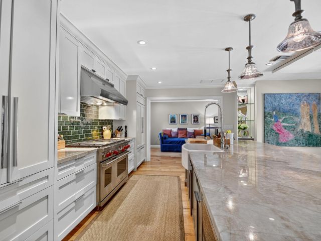 Продажа дома по адресу 1103 NW 6th Avenue - фото 6725097