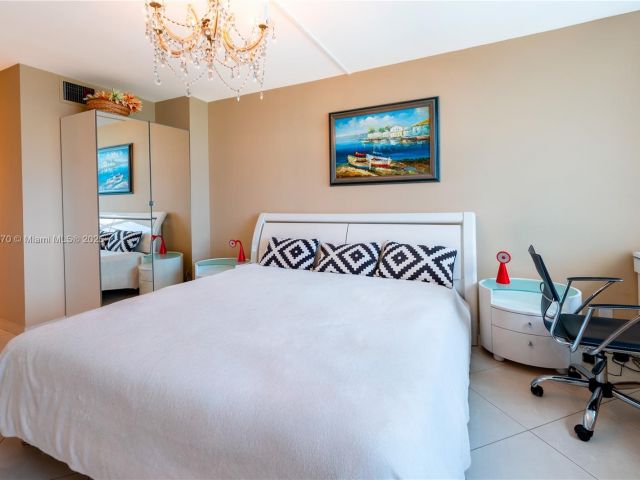 Квартира в аренду номер2002 - фото 7440872