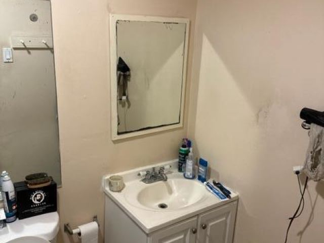 Продажа дома по адресу 1380 NW 171 Street - фото 6716001