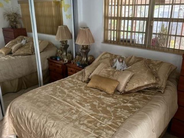 Продажа дома по адресу 1380 NW 171 Street - фото 6716005