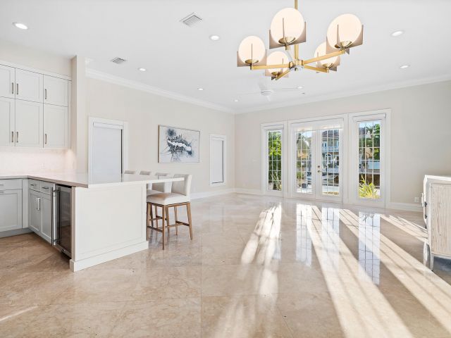 Дом в аренду по адресу 413 Coconut Isle Drive - фото 6730800