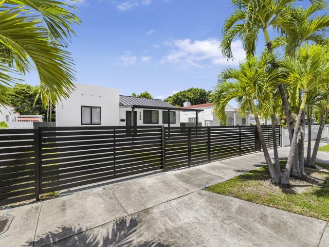 Продажа дома по адресу 2244 SW 10th Street - фото 6716890