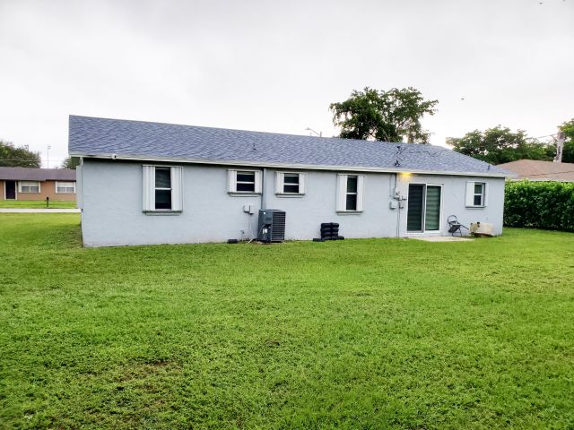 Продажа дома по адресу 1477 N Mangonia Drive - фото 6716849