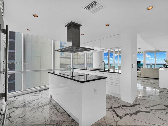 Продажа квартиры #1808 - фото 6720679