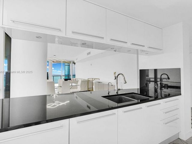 Продажа квартиры #1808 - фото 6720687