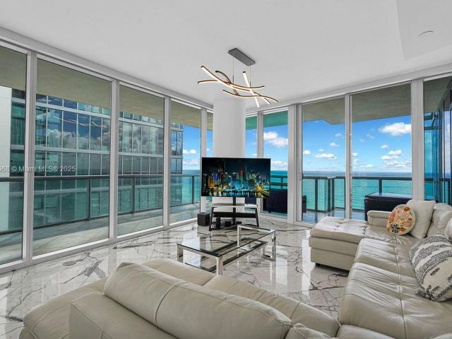 Продажа квартиры #1808 - фото 6720693