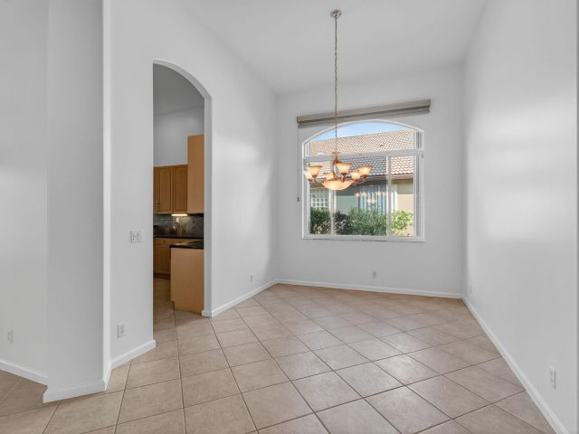 Дом в аренду по адресу 7976 Monarch Court - фото 6715251