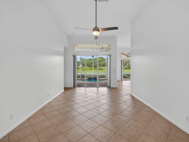 Дом в аренду по адресу 7976 Monarch Court - фото 6715259