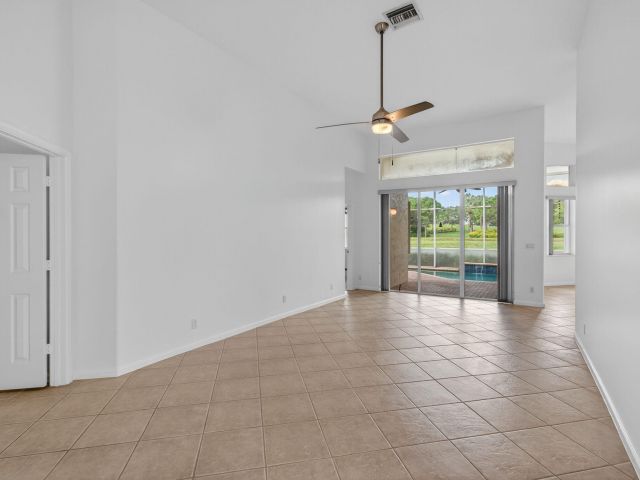 Дом в аренду по адресу 7976 Monarch Court - фото 6715260