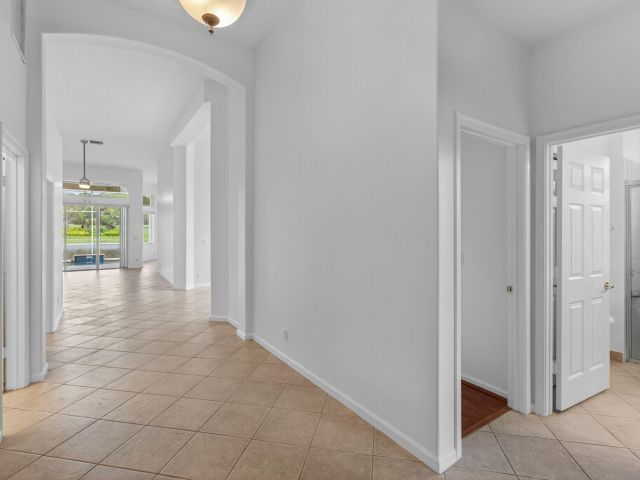 Дом в аренду по адресу 7976 Monarch Court - фото 6715263