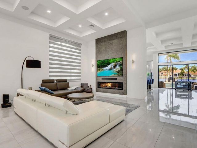 Дом в аренду по адресу 4188 NW 53rd Street - фото 6749694