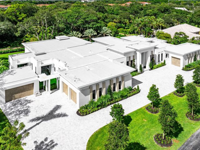 Продажа дома по адресу 16484 Bridlewood Circle - фото 6737117