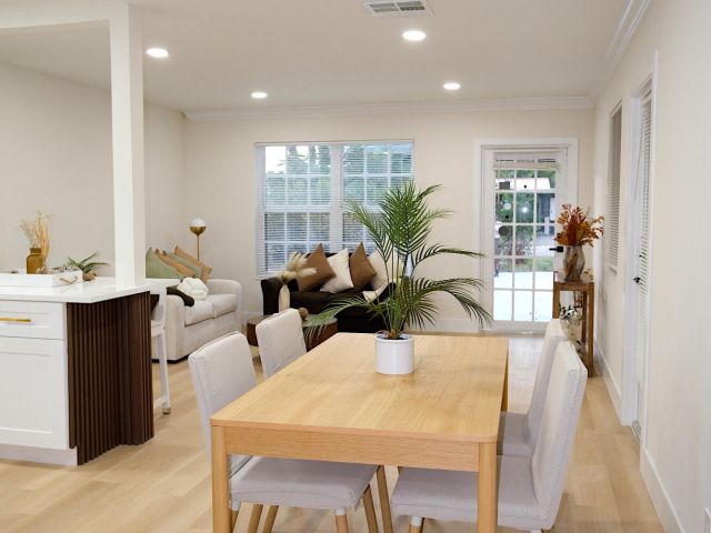 Продажа дома по адресу 1084 SW 4th Avenue - фото 6752080