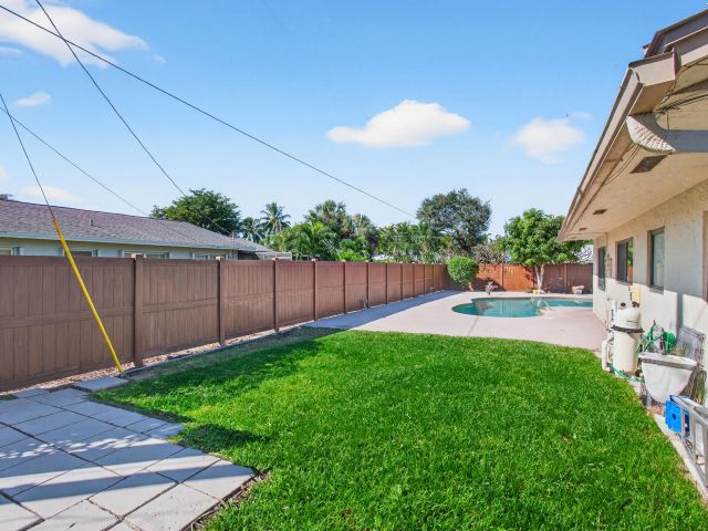 Продажа дома по адресу 714 Heron Drive - фото 6745164